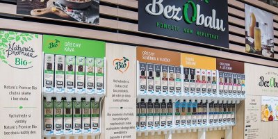 Sekce Bez Obalu v prodejně Albert s kategoriemi Ořechy, Káva, Semínka a vločky, Dobrá snídaně a Obiloviny a luštěniny