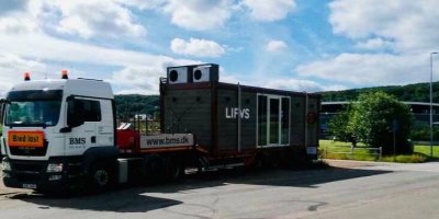 Prodejna Lifvs na přívěsu nákladního auta