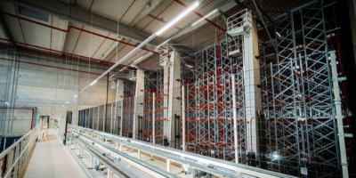 Automatizované, vysoké regály ve skladech Kaufland