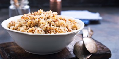 Uvařená quinoa v misce