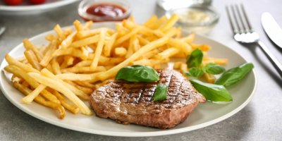 Steak s hranolky