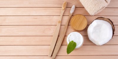 Přírodní zubní kartáčky, kokosový olej, kokos, máta