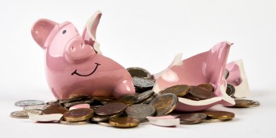 Rozbité prasátko s mincemi