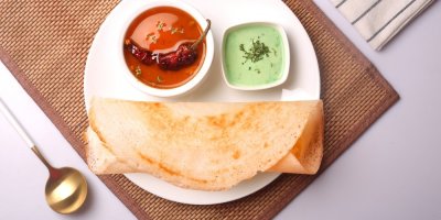 Zelené chatní a placka