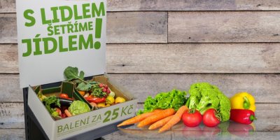 Bedýnka s ovocem a zeleninou a heslem „S Lidlem šetřím jídlem“