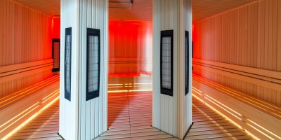 Interiér hotelové infrasauny