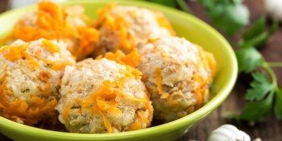 Mrkvové karbanátky na misce