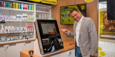 Majitel a zakladatel skupiny Plaček, Dušan Plaček, představuje novou prodejnu Super zoo s nonstop bezobslužným provozem