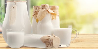 Mléko, kefír, podmáslí ve skle