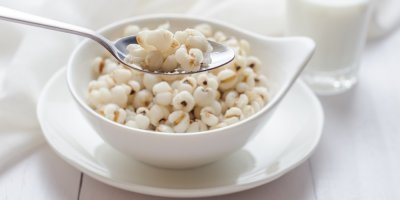 Uvařená slzovka v misce