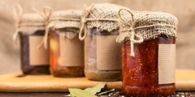 Zavařeniny ve sklenicích