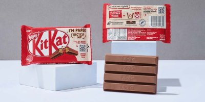Tyčinka KitKat v recyklovatelném papírovém obalu