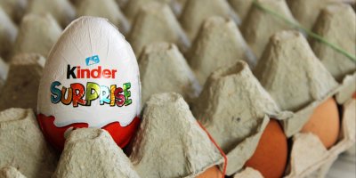 Kinder vajíčko v platu od vajec