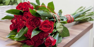 Kytice rudých růží
