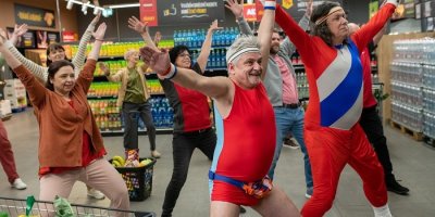 Záběr z natáčení reklamní kampaně pro Penny se Suchánkem a Genzerem