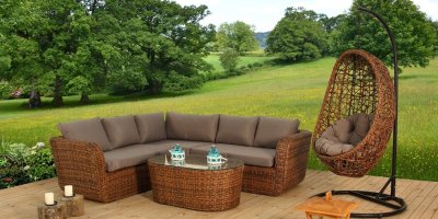 Ratanový zahradní nábytek