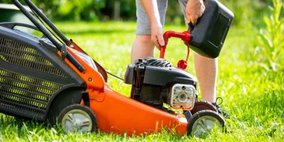 Benzínová sekačka 