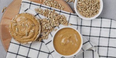 Slunečnicová semínka a máslo