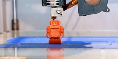 Záběr na 3D tiskárnu