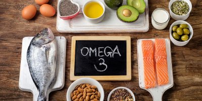 Různé potraviny obsahující omega-3