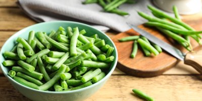 Nakrájené zelené fazolky v misce