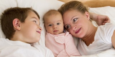 Matka s dcerou a synem