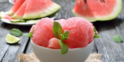 Melounový sorbet v misce