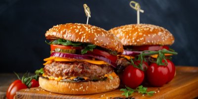 Dva velké hamburgery