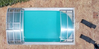 Zastřešený zahradní bazén