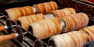 Tradiční výroba trdelníku