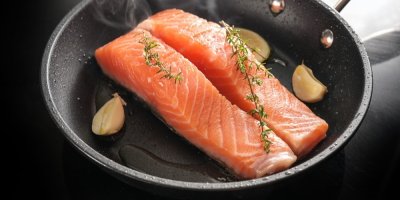 Losos dělaný na pánvi