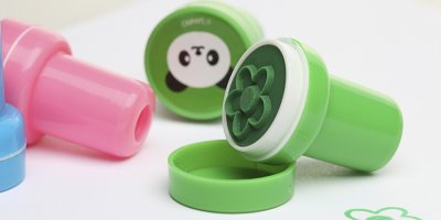 Zelené tiskátko s květinou