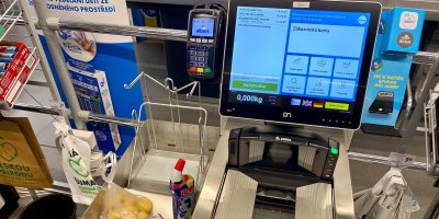 Samoobslužná pokladna v Albertu