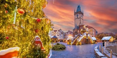 Vánoční trhy a stromek na Staroměstském náměstí