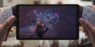 Hráč testuje nový PlayStation Portal