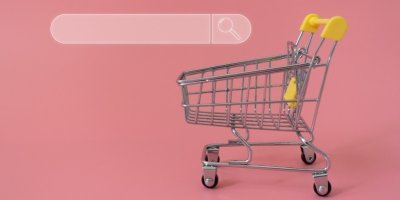 Malý nákupní košík s tlačítkem pro vyhledávání