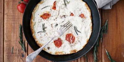 Omeleta z bílků na pánvi