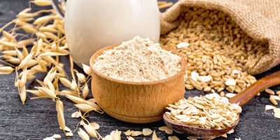 Oves, ovesné vločky a mouka z nich
