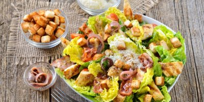 Salát Caesar s ančovičkami