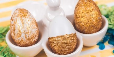 Vajíčka s glitter pastou 