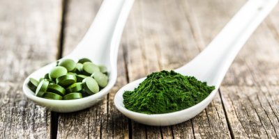 Zelený ječmen v tabletách a prášku