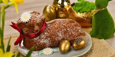 Pečený beránek na talíři