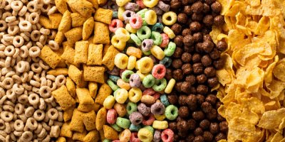 Různé druhy snídaňových cereálií