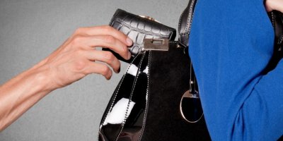 Krádež peněženky z kabelky