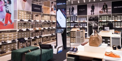 Prodejna CCC uvnitř