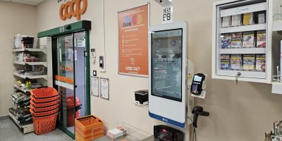 Prodejna COOP v Kostomlatech.