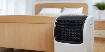 Mobilní klimatizace v ložnici