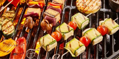 Tofu a zelenina na grilu