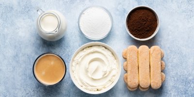 Ingredience na přípravu tiramisu bez vajec