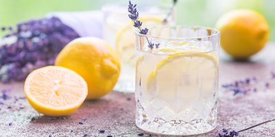Levandulová limonáda s citronem